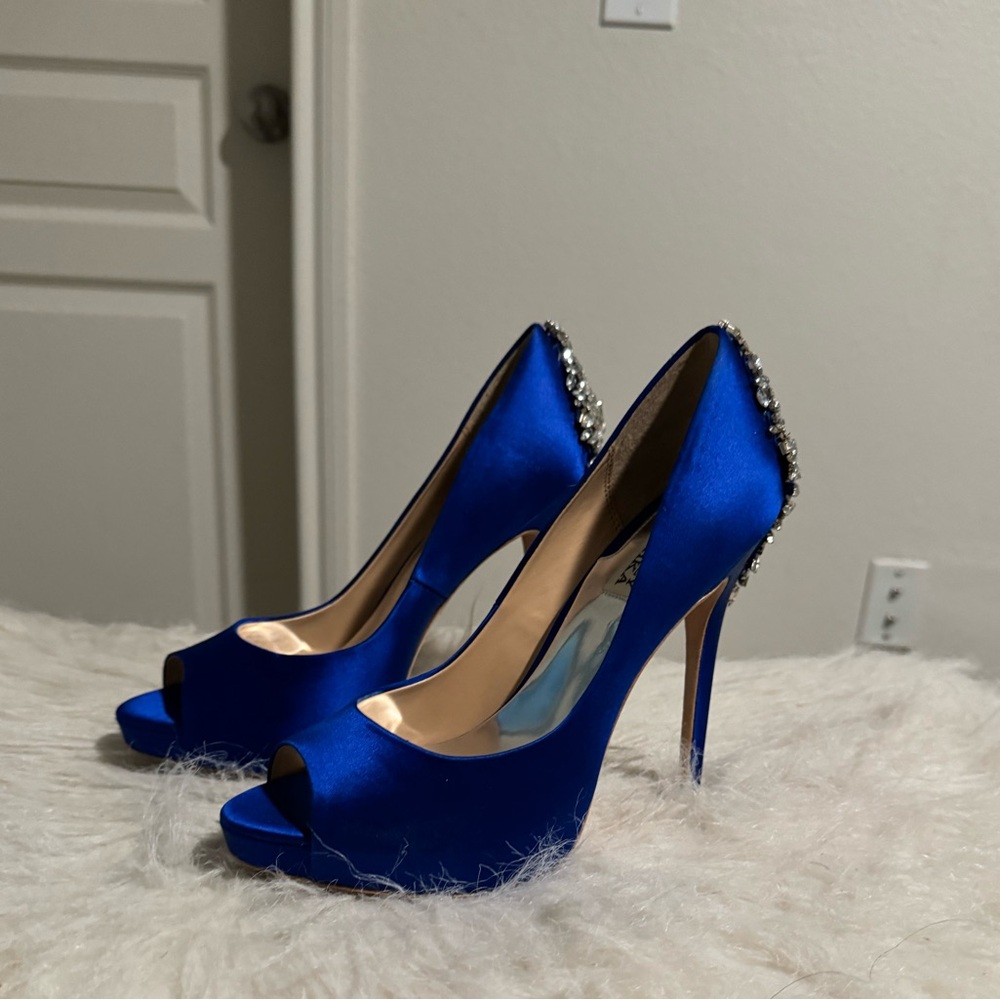 Badgley Mischka blue satin stone embellished. Absolutely gorgeous! Never worn.